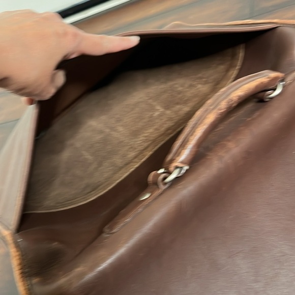 Denise Messenger Shoulder Bag Full Grain Leather Made in USA Academia  Preppy - Picture 8 of 13